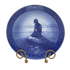 Vtg Royal Copenhagen 1962 Christmas Plate The Little Mermaid at Wintertime 7.25"